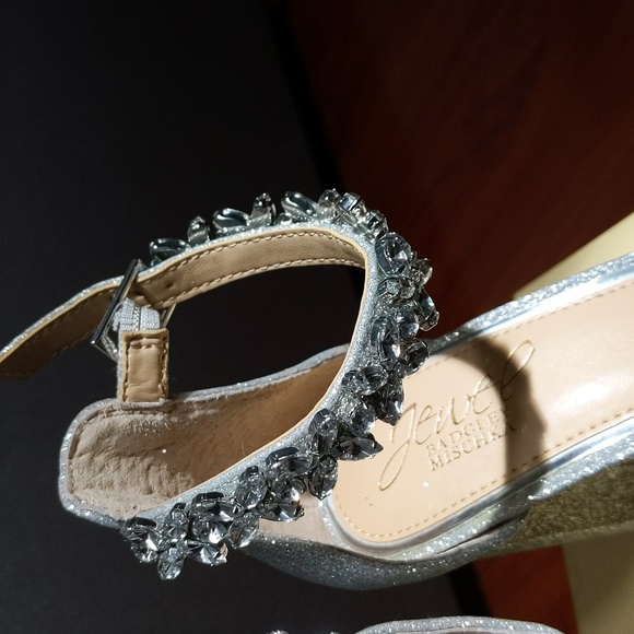 NIB Jewel Badgley Mischka Women's Ollie High Heel Pump Silver - Picture 6 of 14